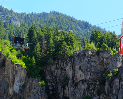 Airtram on the move across river
